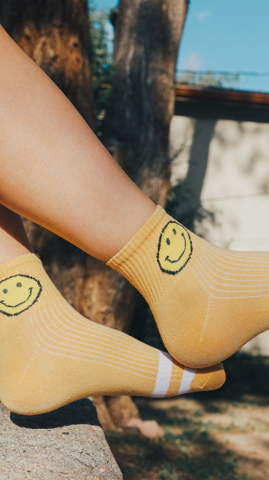Yellow Simple Smiley Socks. Happy Socks.